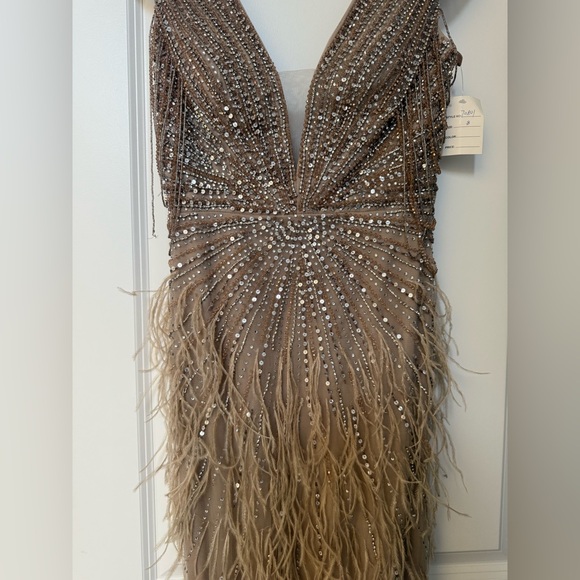 Elegant Gold Beaded Prom Gown with Feather Details BRAND NEW - Picture 10 of 17